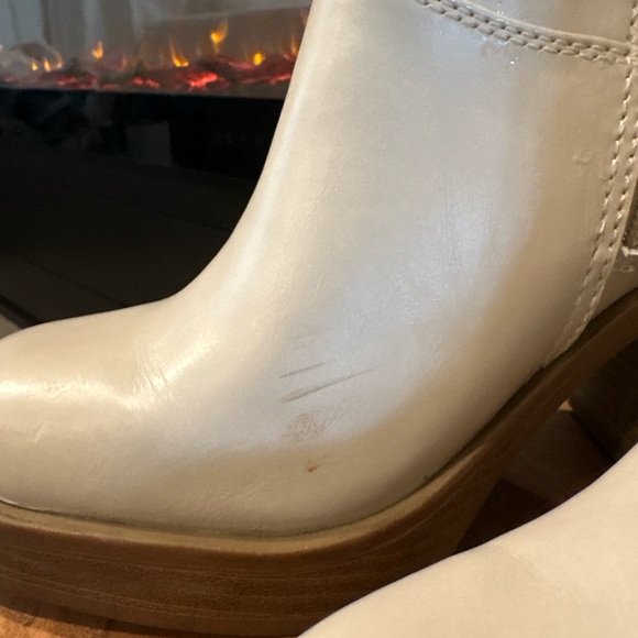 Women's Cream Ankle Boots - Picture 4 of 5